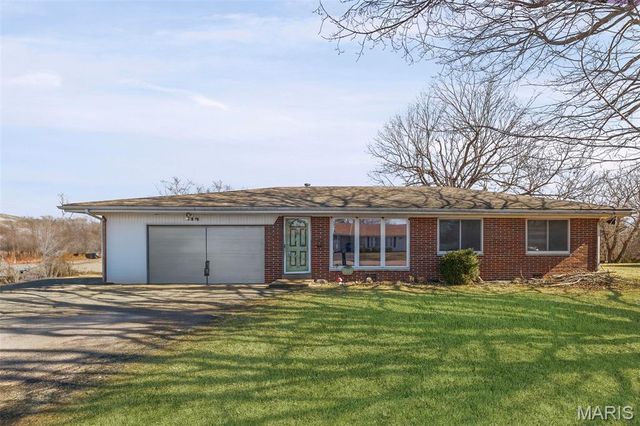 112 Freedom Drive, Belleville, IL 62226