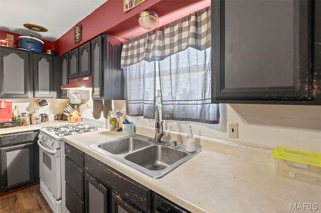 112 Freedom Drive, Belleville, IL 62226