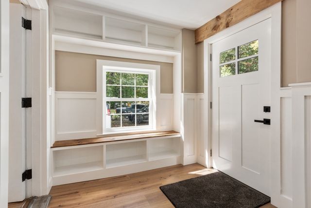 14 Brook St, Ayer, MA 01432
