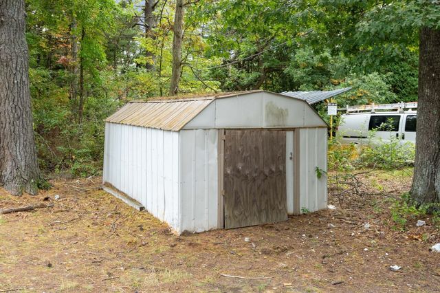 14 Brook St, Ayer, MA 01432