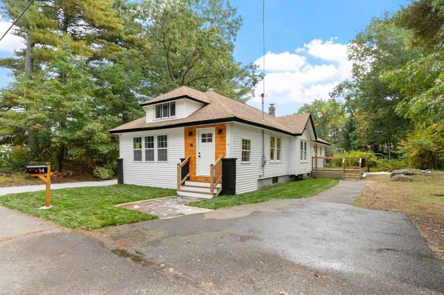 14 Brook St, Ayer, MA 01432