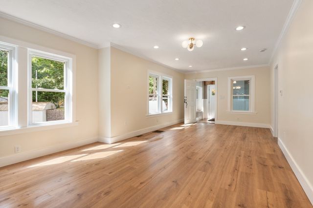 14 Brook St, Ayer, MA 01432