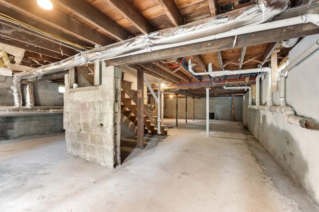 14 Brook St, Ayer, MA 01432