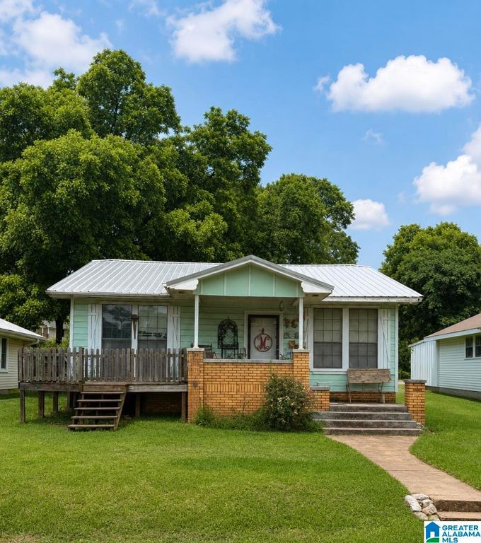1608 27TH AVENUE N, Hueytown, AL 35023