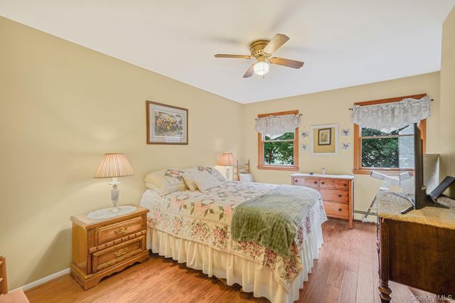 3 Avon Avenue, Port Jefferson Station, NY 11776