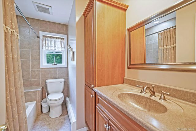 3 Avon Avenue, Port Jefferson Station, NY 11776