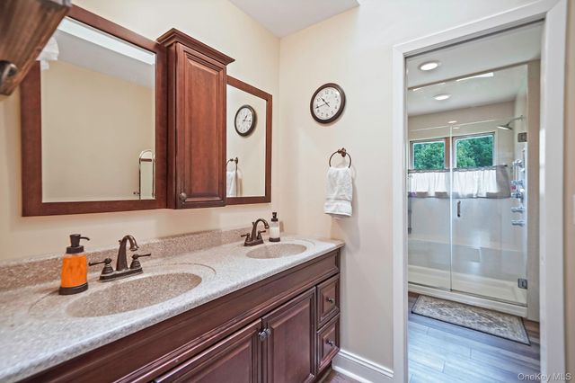 3 Avon Avenue, Port Jefferson Station, NY 11776