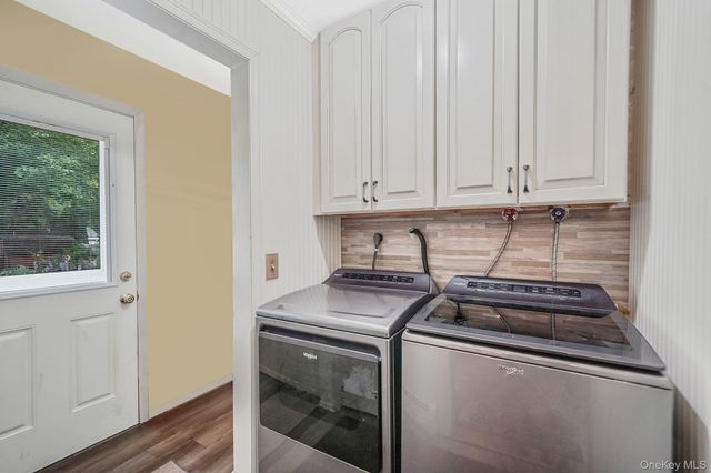 3 Avon Avenue, Port Jefferson Station, NY 11776