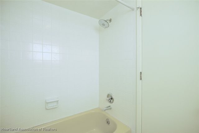 935 Galaxy Avenue, Sebring, FL 33875