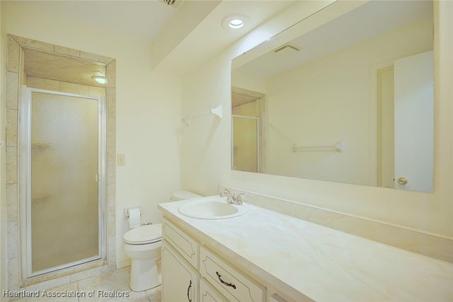 935 Galaxy Avenue, Sebring, FL 33875