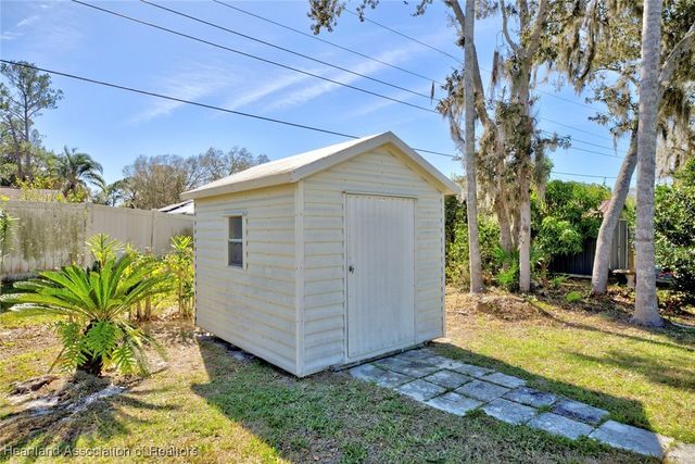 935 Galaxy Avenue, Sebring, FL 33875