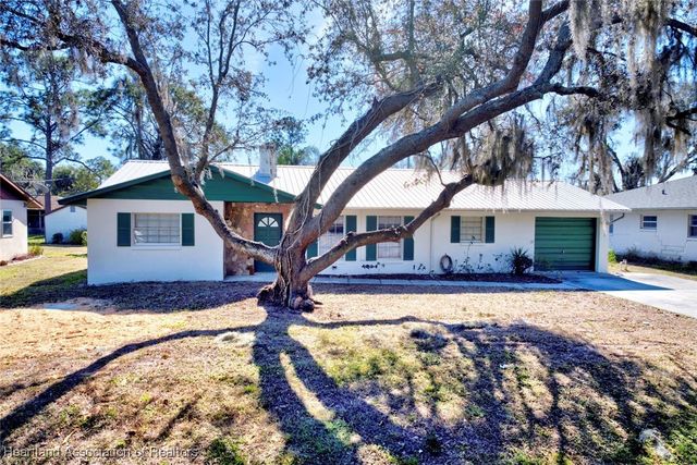 935 Galaxy Avenue, Sebring, FL 33875