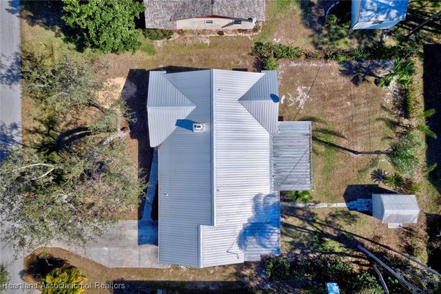 935 Galaxy Avenue, Sebring, FL 33875