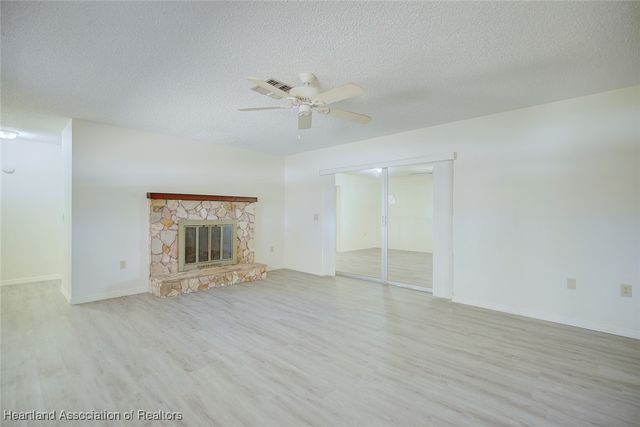 935 Galaxy Avenue, Sebring, FL 33875