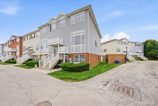 163 Surf Drive 106, Bronx, NY 10473