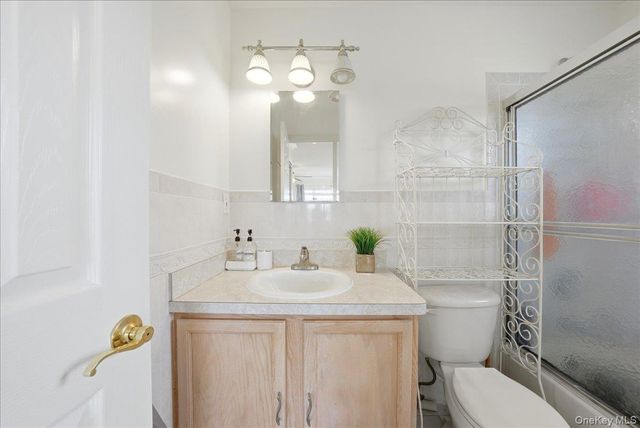 163 Surf Drive 106, Bronx, NY 10473