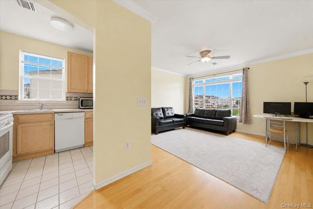 163 Surf Drive 106, Bronx, NY 10473