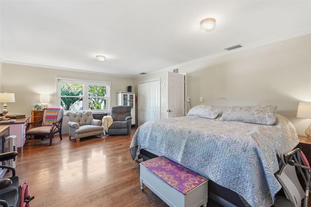 155 6TH STREET NE, Largo, FL 33770