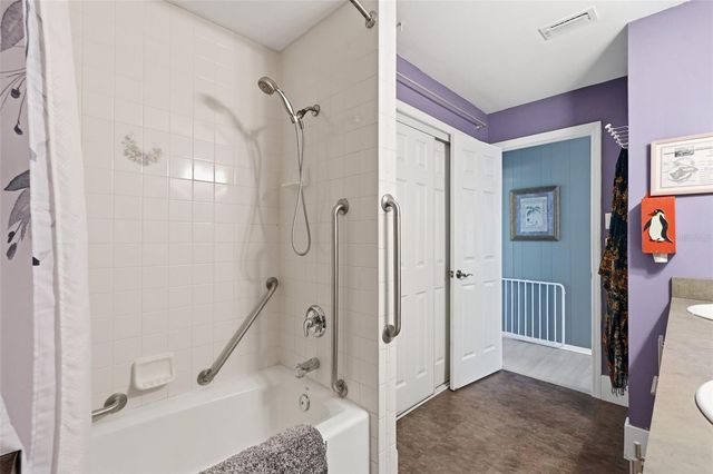 155 6TH STREET NE, Largo, FL 33770