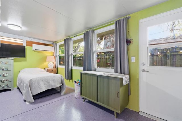 155 6TH STREET NE, Largo, FL 33770