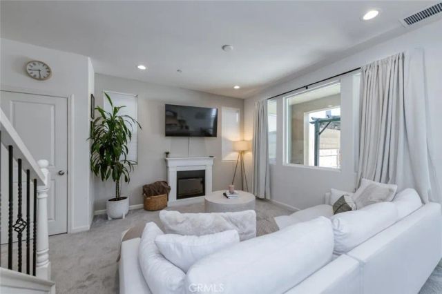 836 Winchell West, Madera, CA 93636