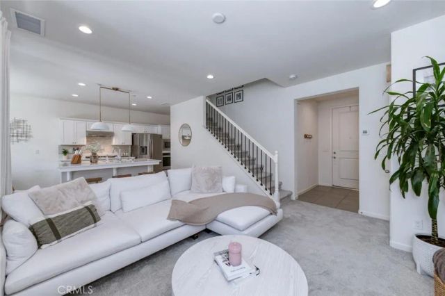 836 Winchell West, Madera, CA 93636