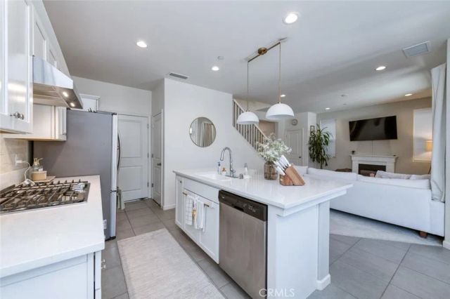 836 Winchell West, Madera, CA 93636