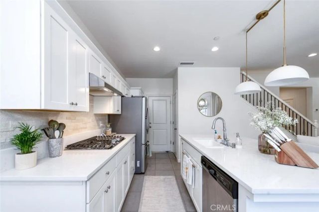 836 Winchell West, Madera, CA 93636