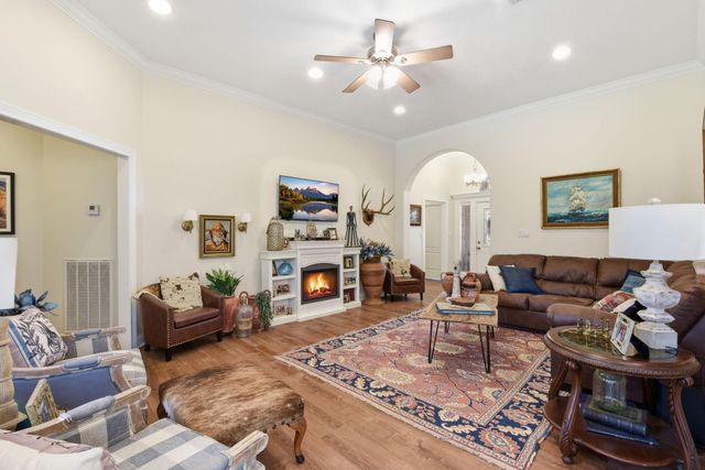 232 N Dixie Street, Brenham, TX 77833