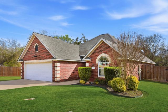 232 N Dixie Street, Brenham, TX 77833