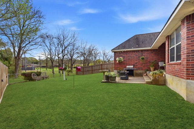 232 N Dixie Street, Brenham, TX 77833