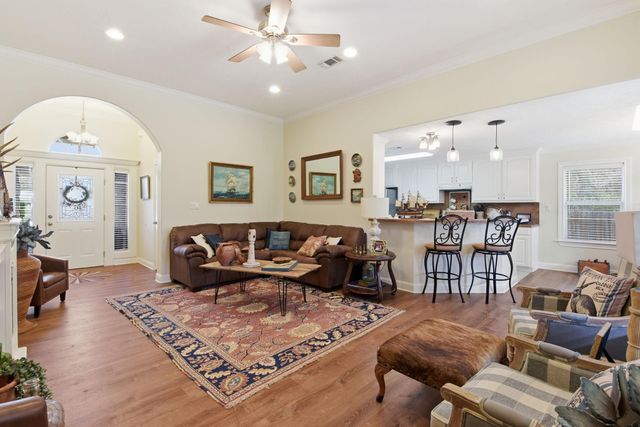 232 N Dixie Street, Brenham, TX 77833