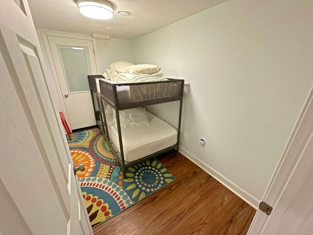 130 W 8th St 1, Boston, MA 02127