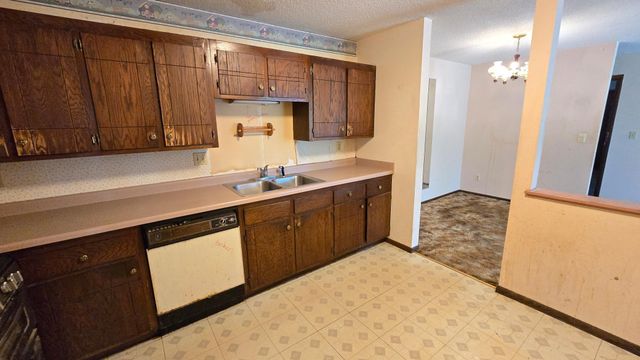 3919 Foss Road 101, Saint Anthony, MN 55421
