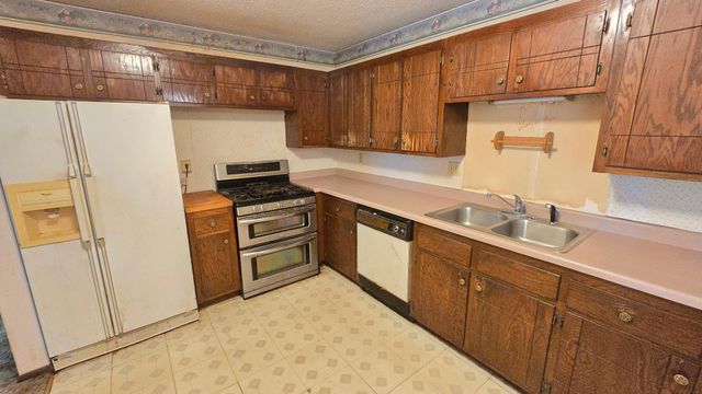 3919 Foss Road 101, Saint Anthony, MN 55421