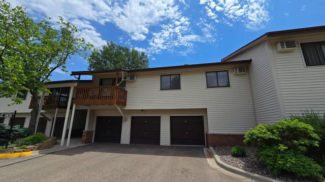 3919 Foss Road 101, Saint Anthony, MN 55421