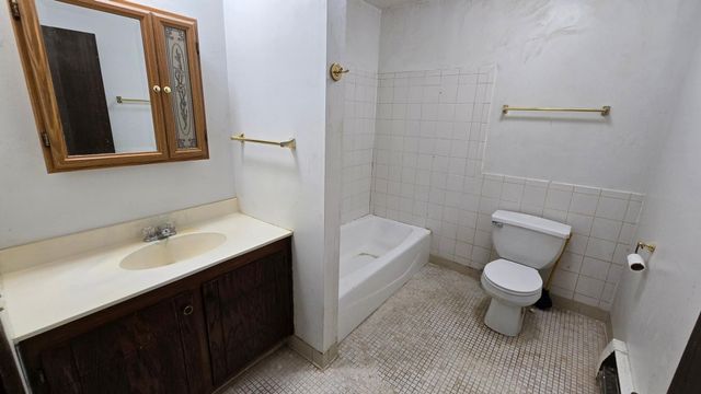 3919 Foss Road 101, Saint Anthony, MN 55421
