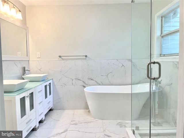 16 DORSET CT, Princeton, NJ 08540