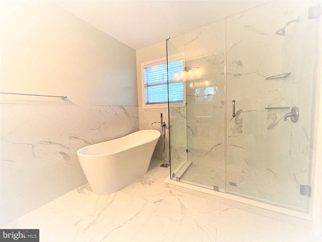 16 DORSET CT, Princeton, NJ 08540