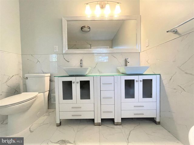 16 DORSET CT, Princeton, NJ 08540