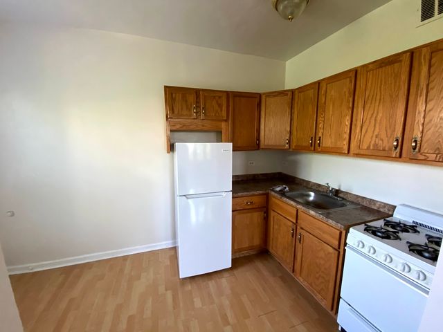 839 W Sheridan Road 418, Chicago, IL 60613