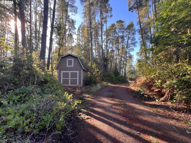 55769 PROSPER JUNCTION Rd, Bandon, OR 97411