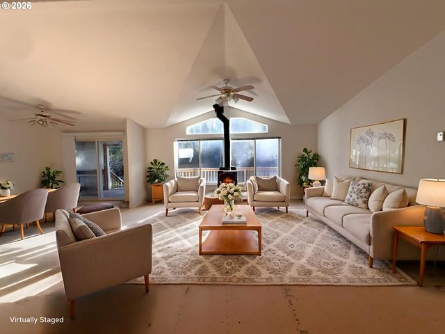 55769 PROSPER JUNCTION Rd, Bandon, OR 97411