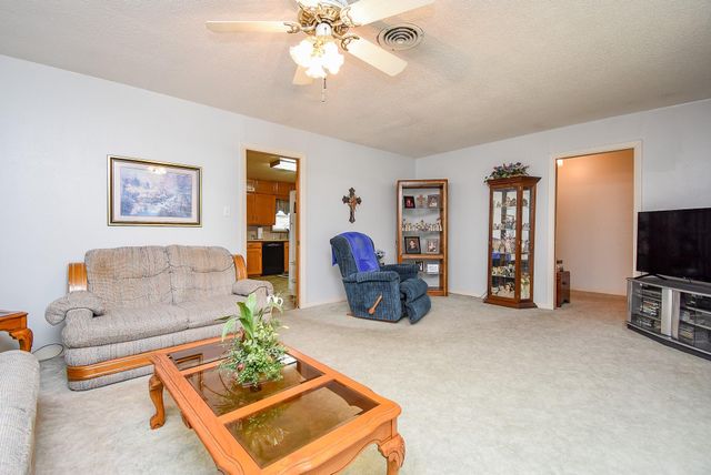 1510 Michael Street, El Campo, TX 77437