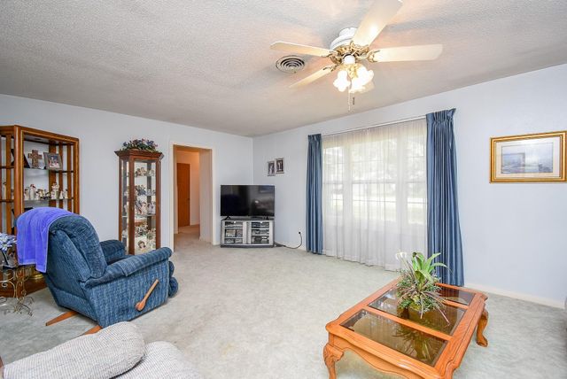 1510 Michael Street, El Campo, TX 77437