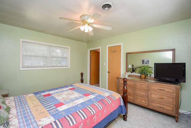 1510 Michael Street, El Campo, TX 77437