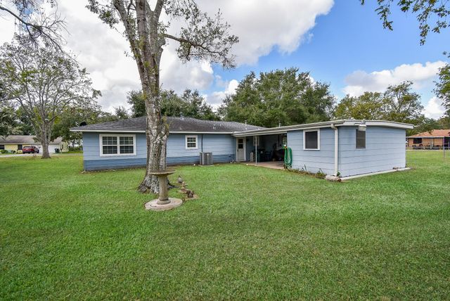 1510 Michael Street, El Campo, TX 77437