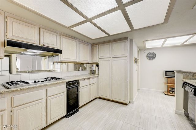 666 Cervantes Drive, Henderson, NV 89014