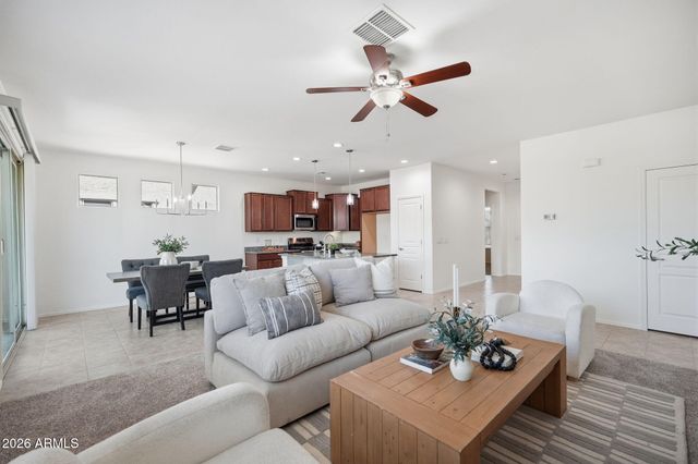 41602 W CALIENTE Drive, Maricopa, AZ 85138