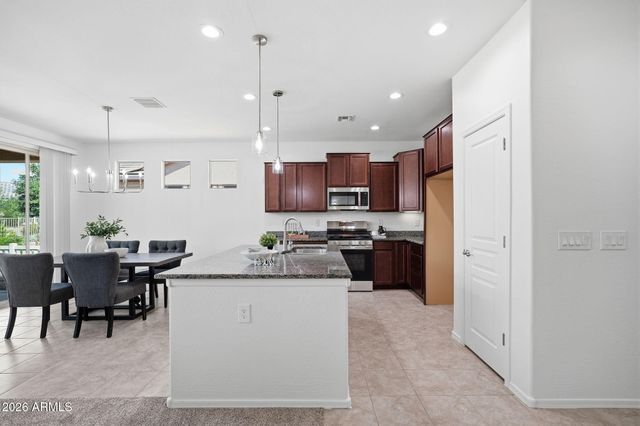 41602 W CALIENTE Drive, Maricopa, AZ 85138